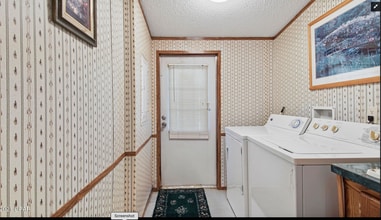 Building Photo - 313 Paridiso Pl