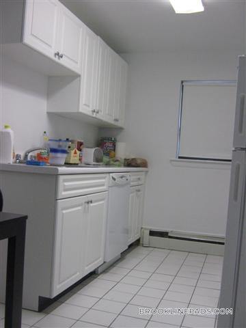 Building Photo - 46 Harvard St