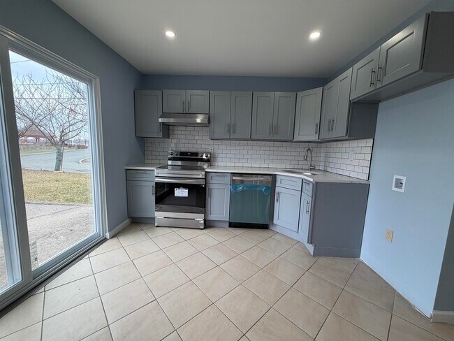 Foto del edificio - 14 Acorn Rd