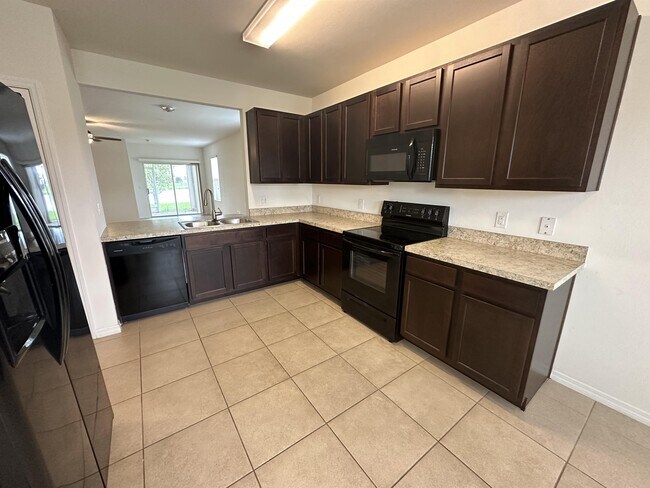 Building Photo - 3488 Acapulco Cir