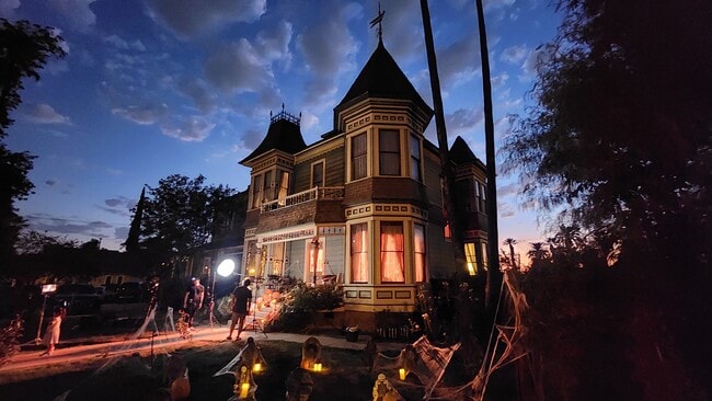 Building Photo - 3121 Mulberry St
