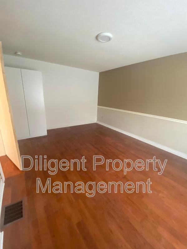 Building Photo - 1103 Huntington Cir