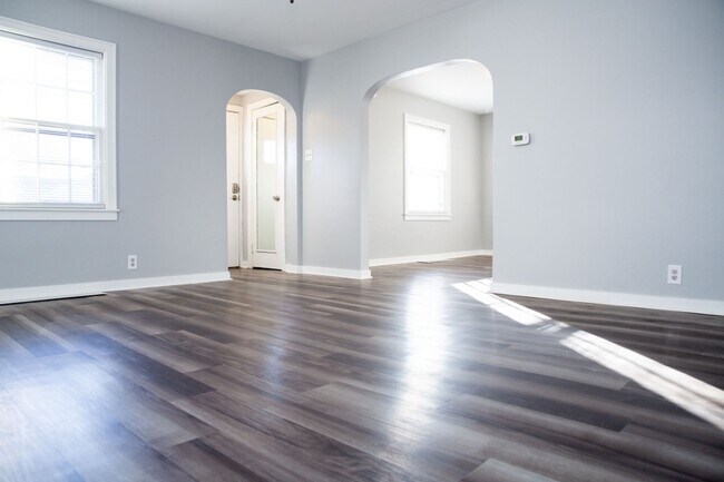 Foto del edificio - 409 S College Ave