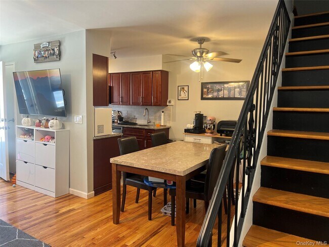 Foto del edificio - 20 Main St