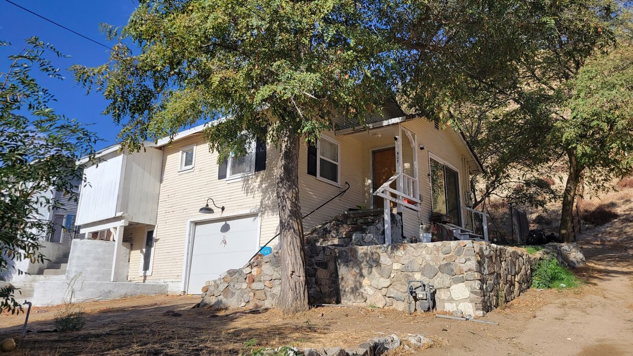 Primary Photo - Coming soon! 2+1 with Garage in Lebec