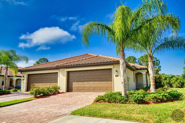 Building Photo - Annual Unfurnished Rental: 2 Bedrooms plus...