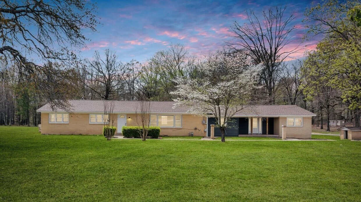 Primary Photo - 8701 Tullahoma Hwy