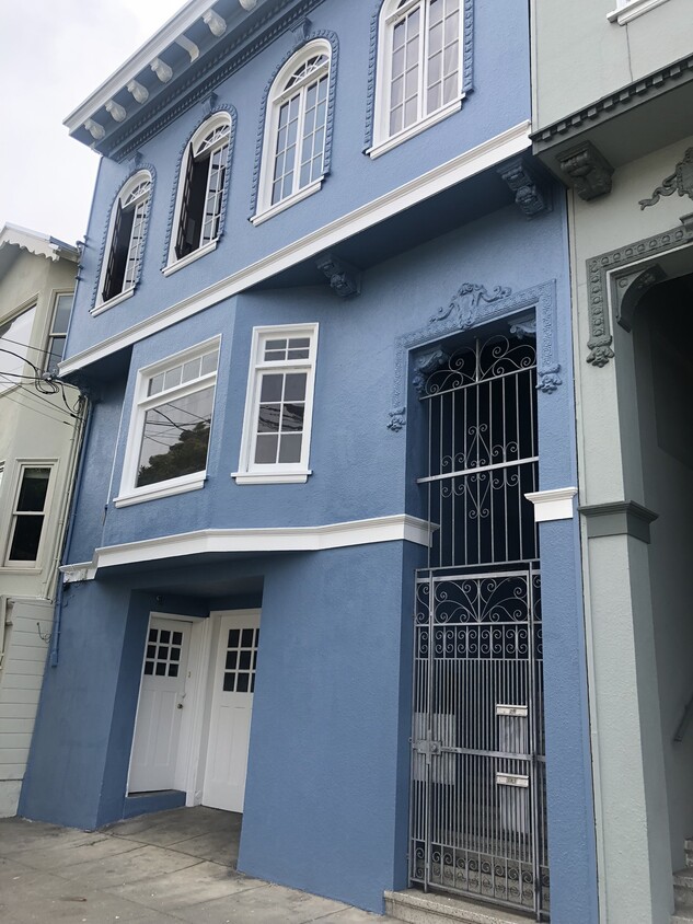 Primary Photo - 381 28th Ave