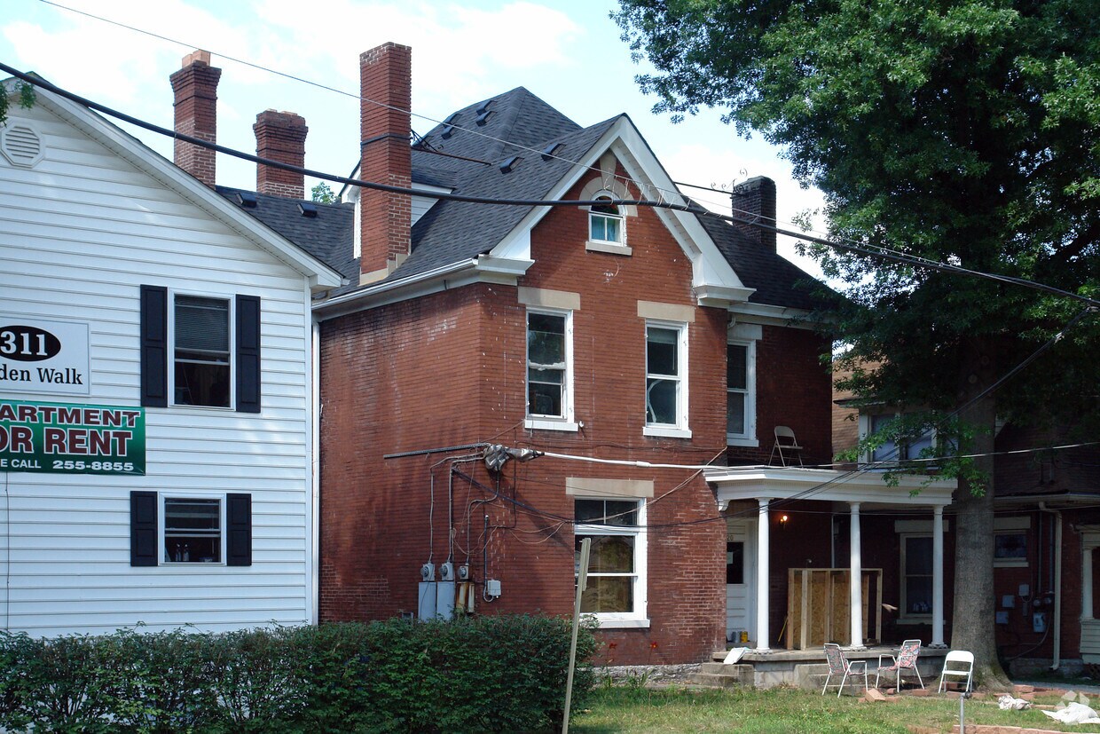 Primary Photo - 320 E Maxwell St
