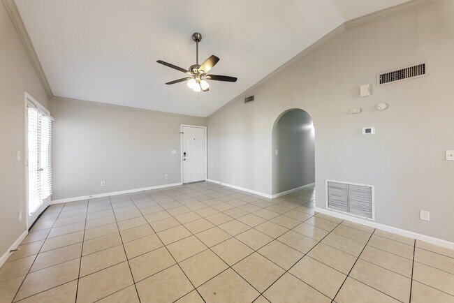 Building Photo - 3104 N Copenhagen Dr