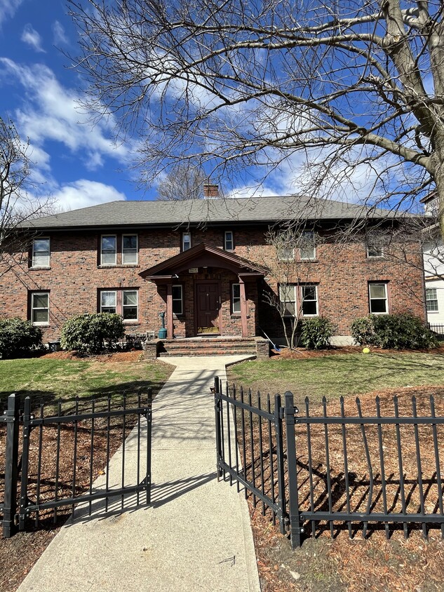 Primary Photo - 453 Washington St