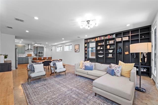 Foto del edificio - 5343 Ellsworth Ave