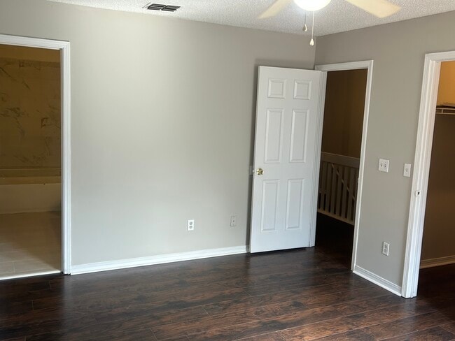 Building Photo - 5813 Liska Dr