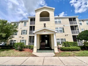 Building Photo - 18469 Bridle Club Dr