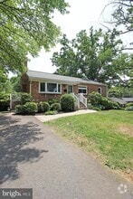 Building Photo - 6811 Glenmont St