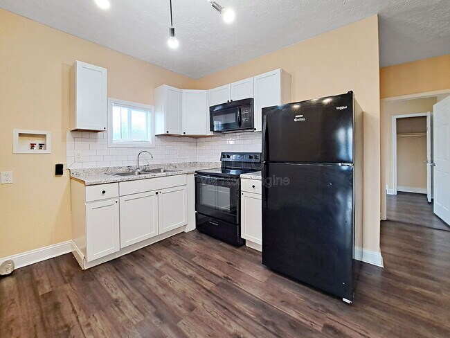 Foto del edificio - 2751 Alford Ave