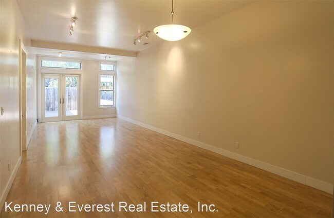 Building Photo - 4 br, 3 bath House - 4044 24th street
