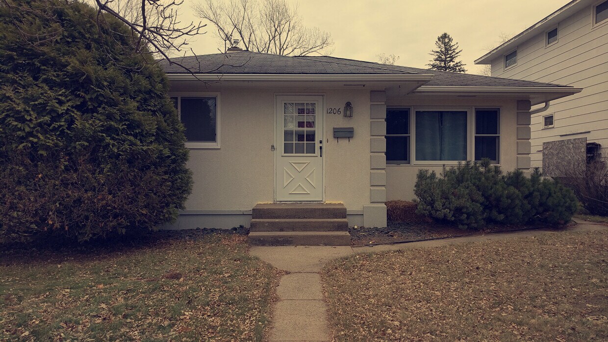 1206 Minnesota Ave NW, Bemidji, MN 56601 House Rental in Bemidji, MN