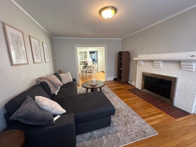 Building Photo - 12 Jeanette Ave