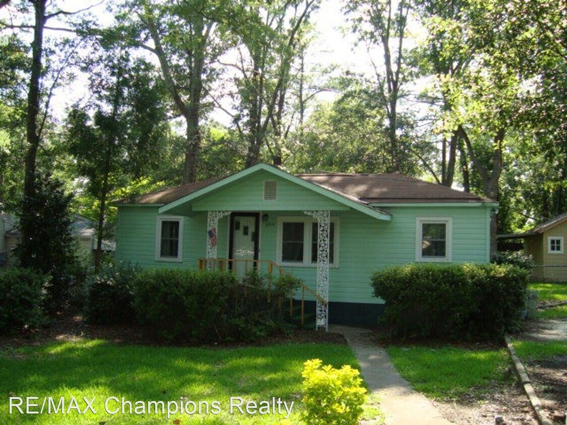 Primary Photo - 3 br, 1 bath House - 2815 Tip Top Drive