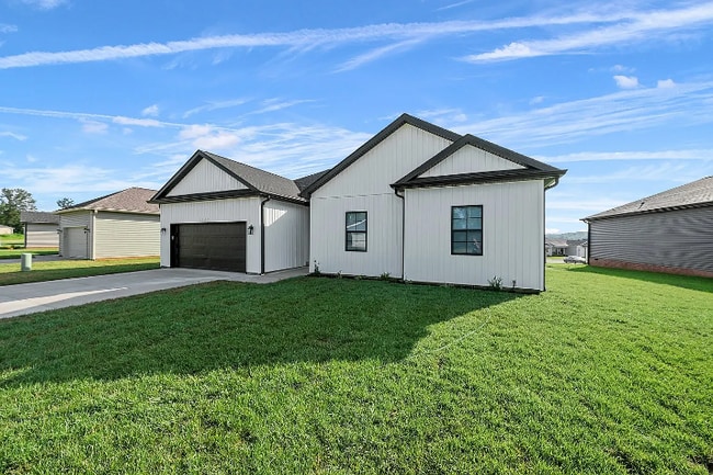 Building Photo - 3042 Gunsmoke Trail Way