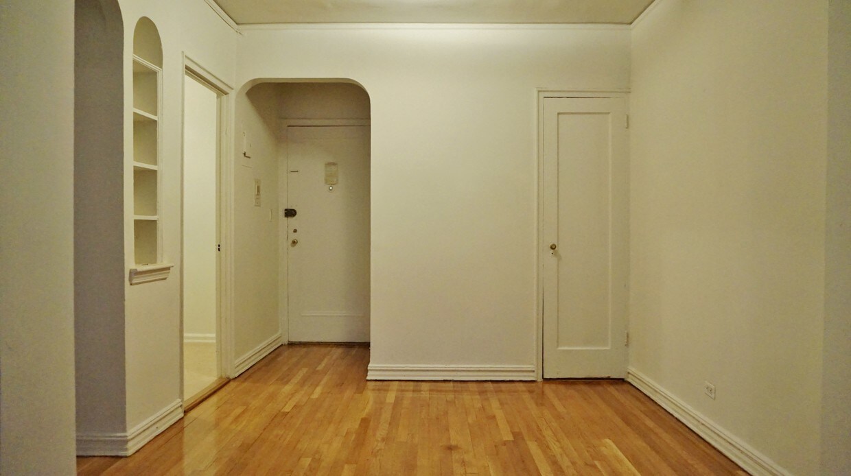 Foto principal - 4215 81st St
