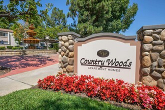 Country Woods Apartment Homes