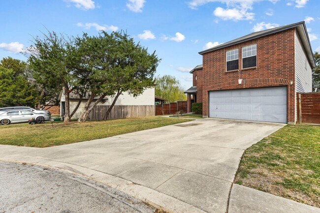 Building Photo - Spacious Two-Story 3BR Home in Cul-de-Sac Location