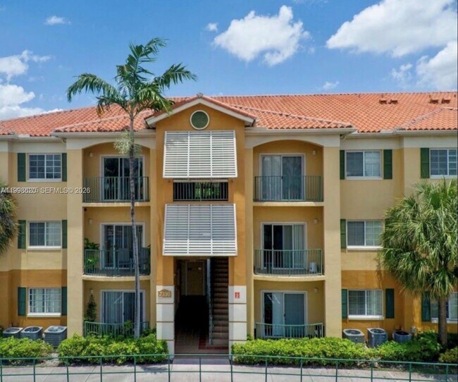 Foto del edificio - 7220 NW 114th Ave