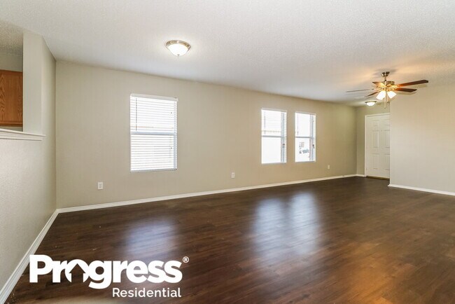 Building Photo - 1815 Northridge Dr