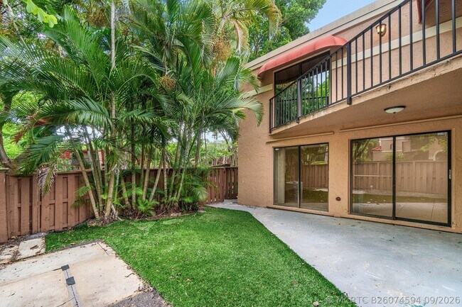 Foto del edificio - 8254 Severn Dr