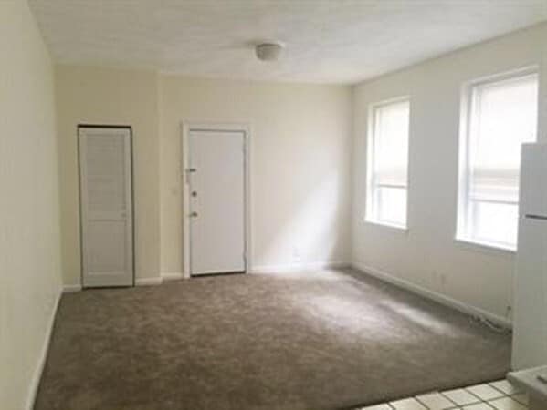 Building Photo - 1423 Commonwealth Ave