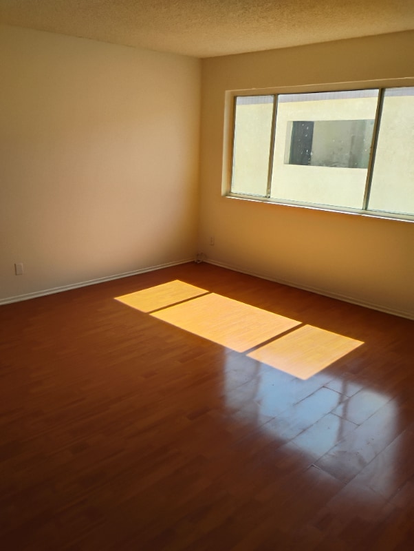 Photo - 2937 S Orange Dr Apartment