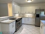 Foto principal - 220 NE 18th Ave