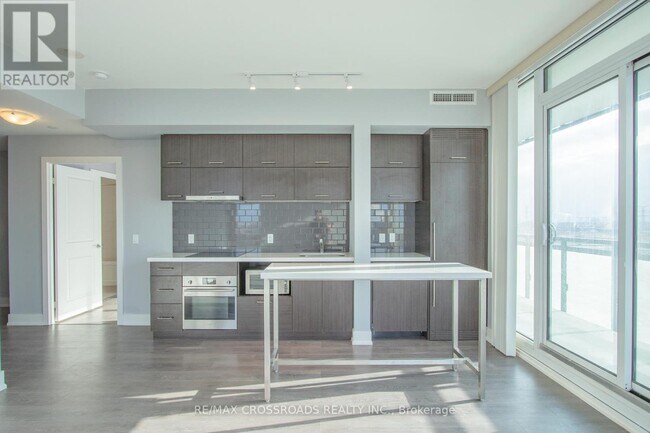 Building Photo - 8081 Birchmount Rd