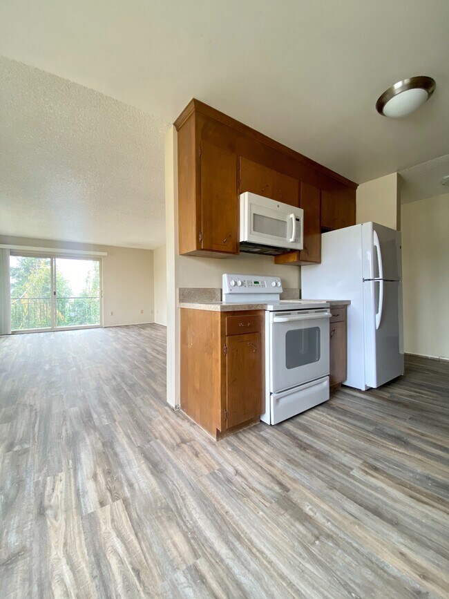 Building Photo - 465 N 45th St