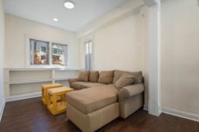 Foto del edificio - 1644 McGovern Ave