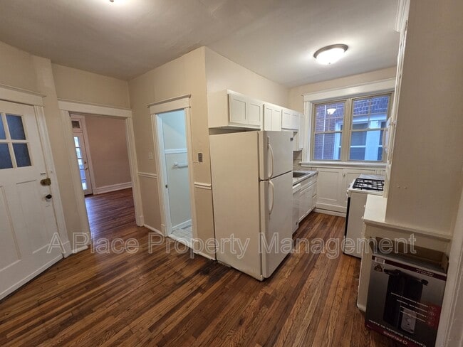 Building Photo - 3143 Halliday Ave