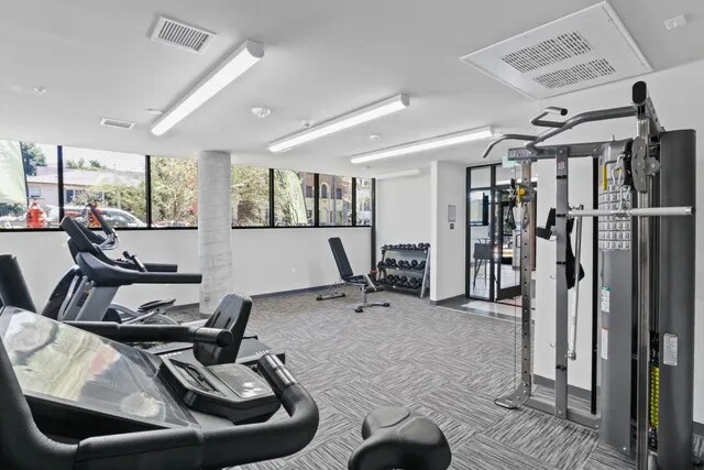 Foto del edificio - 2847 Leeward Ave