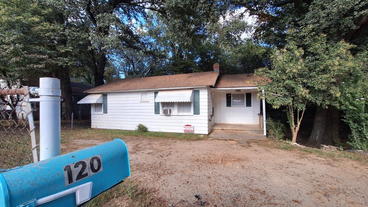 Primary Photo - 120 North St