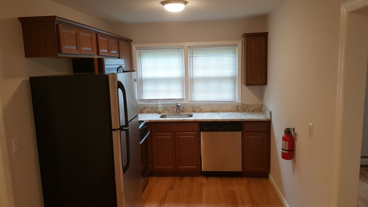 Medium tone stained cabinets, Stainless Appliances & Granite Counters - 17 Old Allamuchy Rd