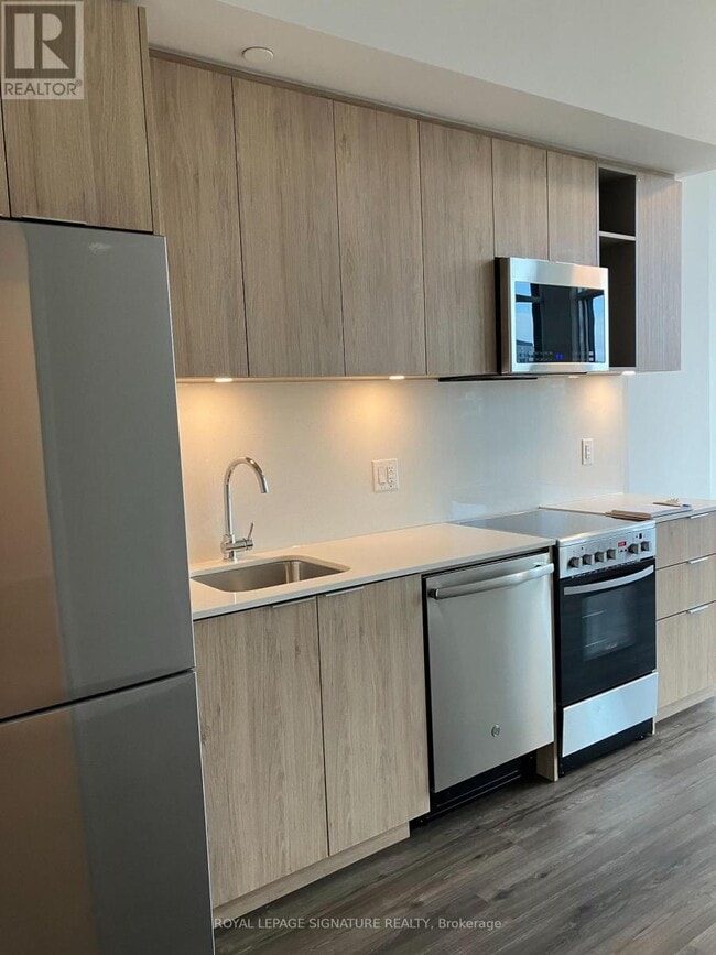 Building Photo - 25 Nicholas Ave