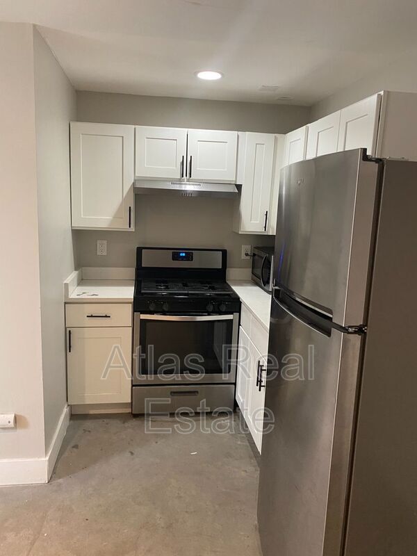 Foto del edificio - 1066 N Clarkson St