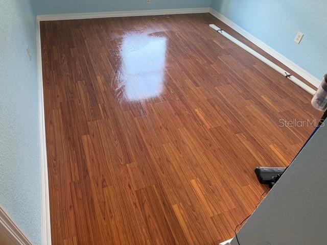 Foto del edificio - 911 Valmar St