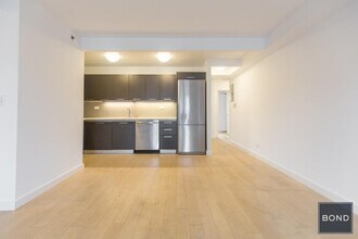 Building Photo - 222 E 39th St