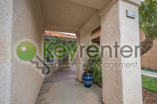Building Photo - Beautiful Single Story Detached Home in th...