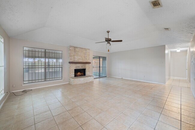 Building Photo - 3627 Hombly Rd