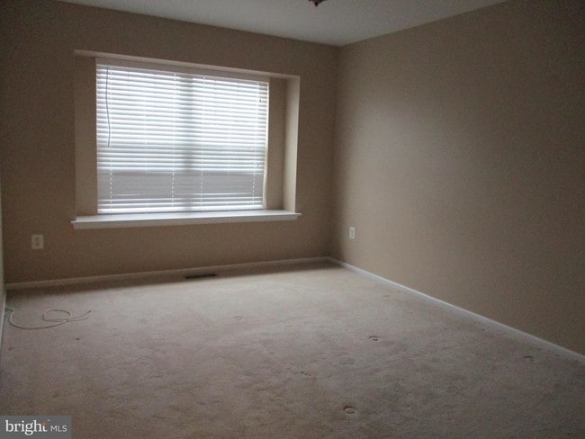 Building Photo - 80 HEARTHSTONE Ln