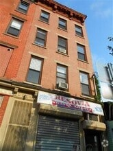 Building Photo - 538 Jersey Ave