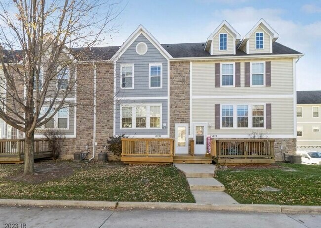 Foto del edificio - 15220 Greenbelt Dr